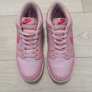 Nike Dunk Low Triple Barbie Pink 8.5